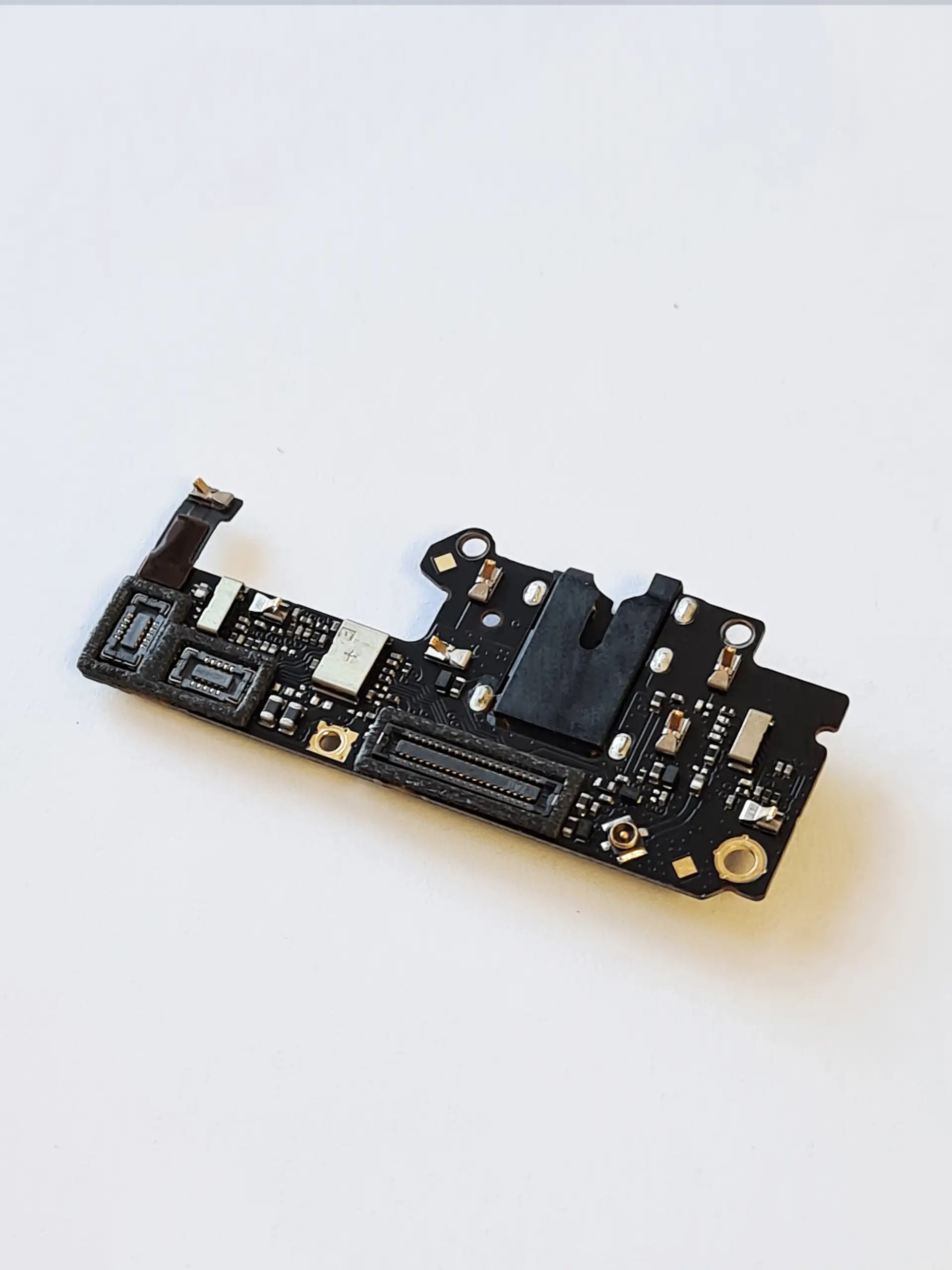 Konektor audio jack OnePlus 3 – deska PCB