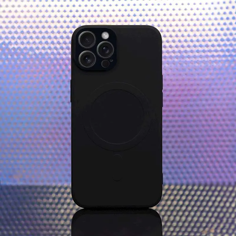 Silikonový kryt s magnetickým nabíjením Apple iPhone 13 Pro Max, černý