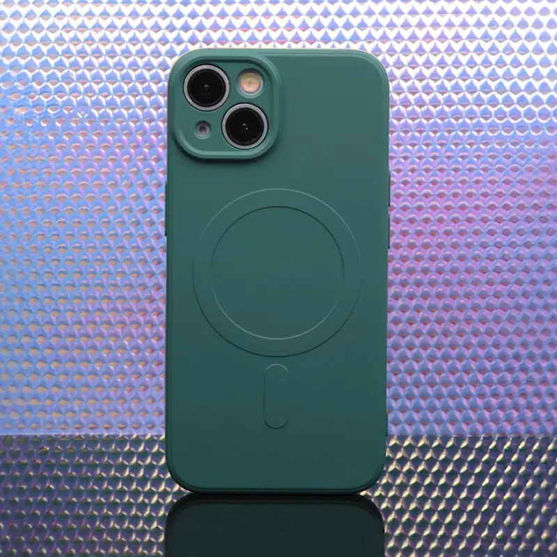 Silikonový kryt s magnetickým nabíjením Apple iPhone 16 Pro Max, Zelený