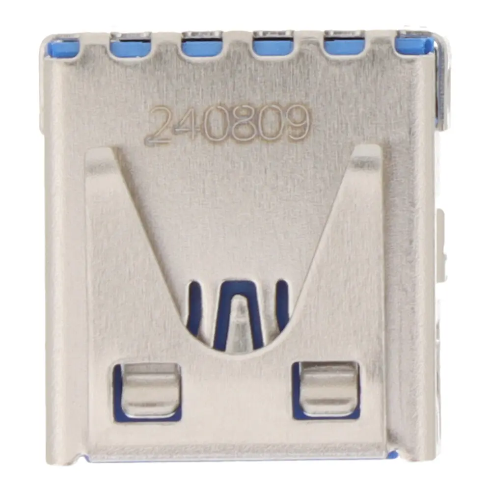 Port Type-A 3.0 pro konzole PS5 Slim